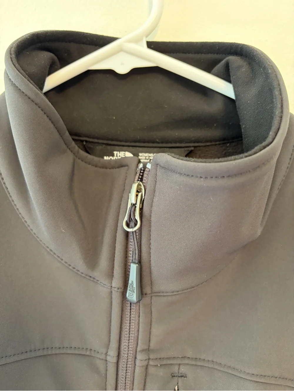 The North Face Jacket Womens Large Black WindWall Softshell Hooded Fleece Lined